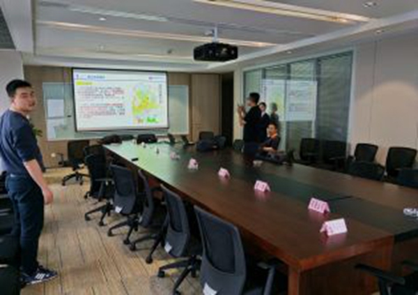 144256103.jpg 404-1.jpg